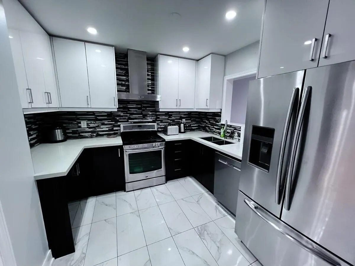 Holiday home Cozy & Modern Retreat Villa Mississauga