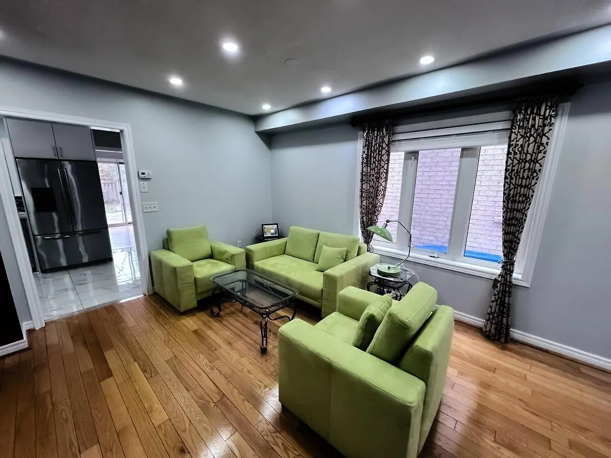 Cozy & Modern Retreat Villa Mississauga